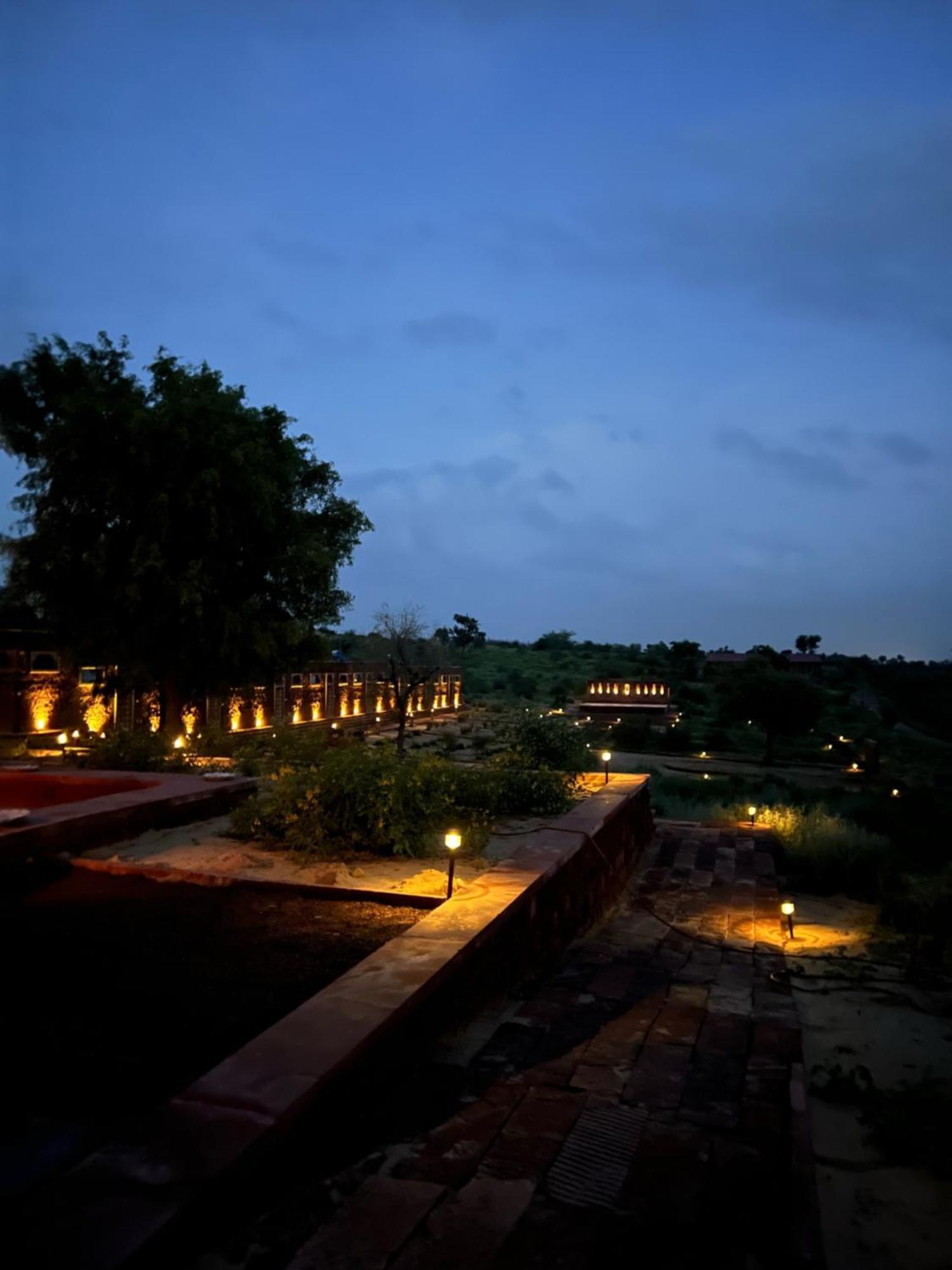 Kaner Retreat - India'S First Desert Botanical Resort Shaitrāwa Eksteriør bilde